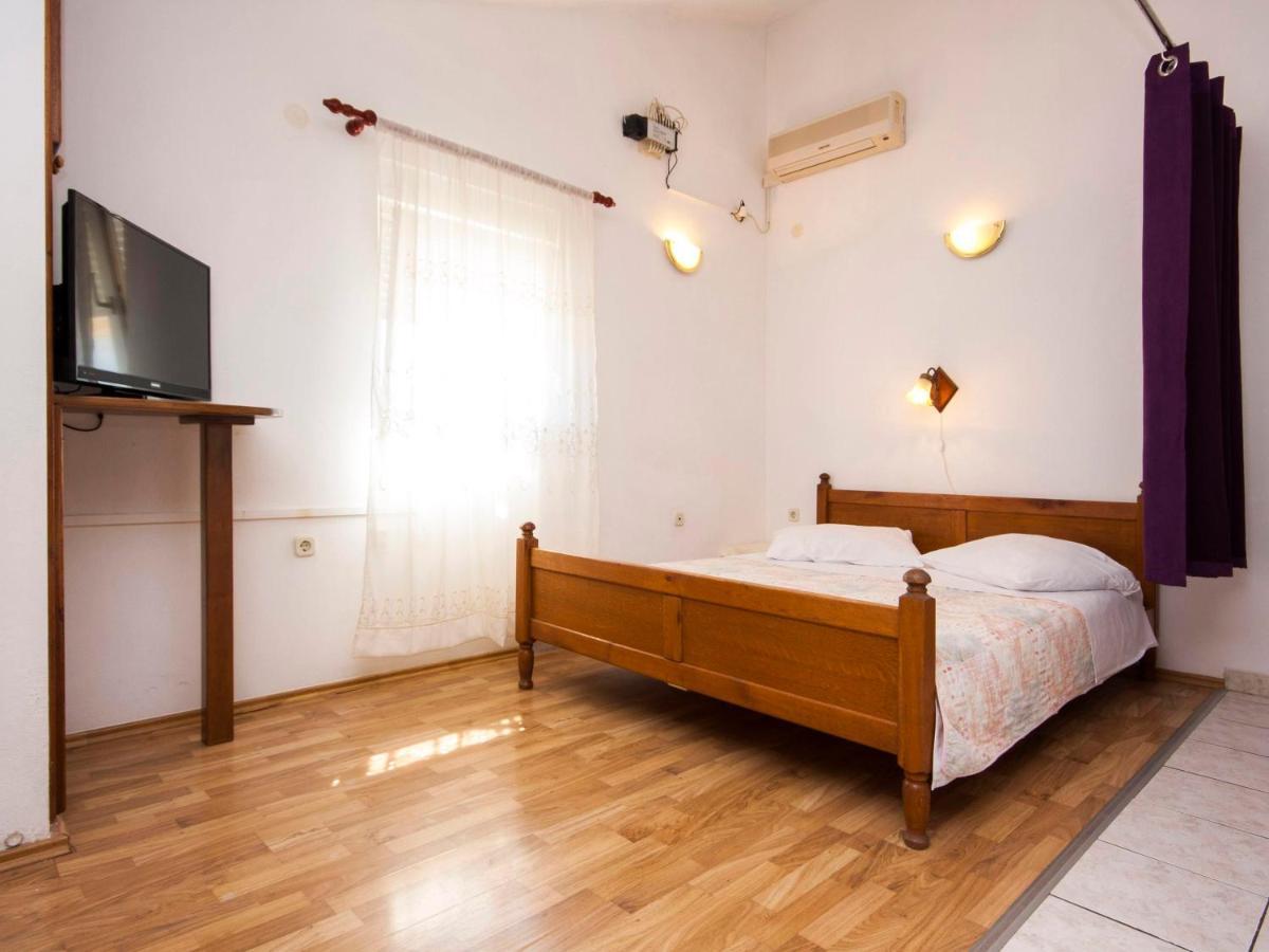 Apartments Skarpa 1601 罗戈兹尼察 外观 照片