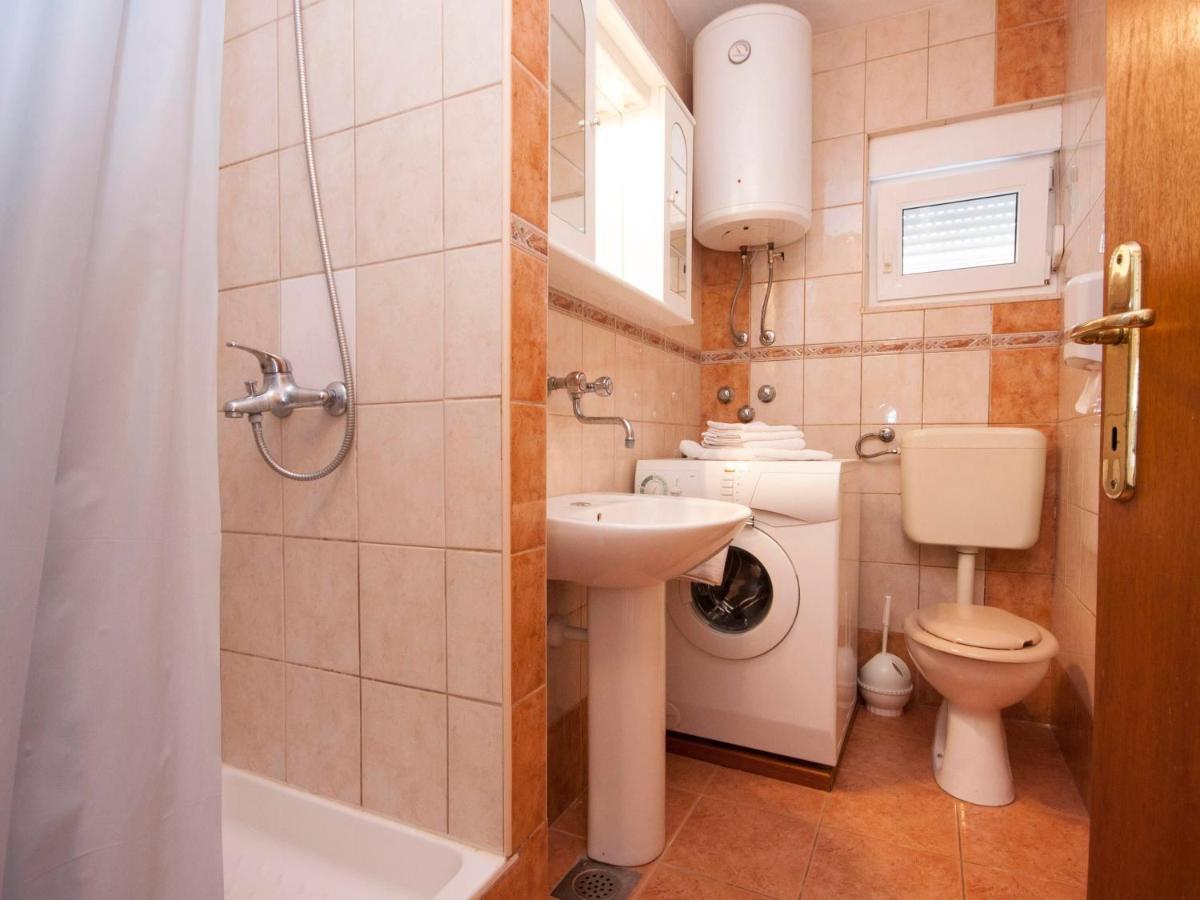 Apartments Skarpa 1601 罗戈兹尼察 外观 照片